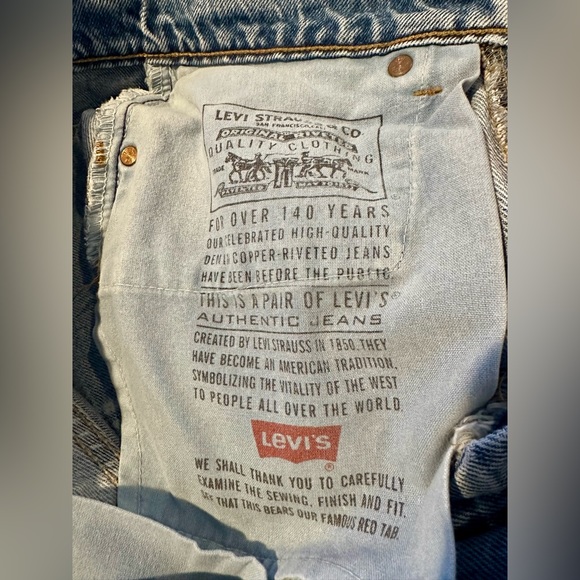 Vintage Levi’s 512 high-rise jeans - Picture 9 of 11